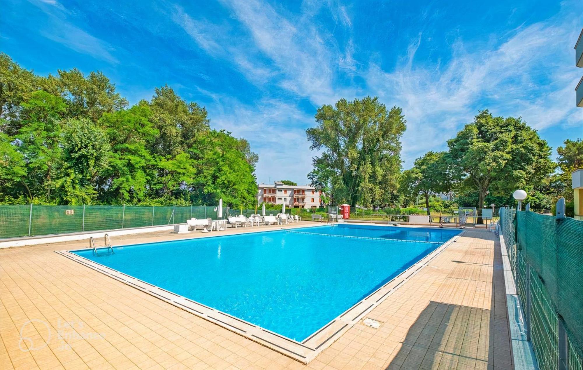 La Dolce Vita - Apartment With Shared Pool And Large Terrace Lido delle Nazioni Exteriér fotografie